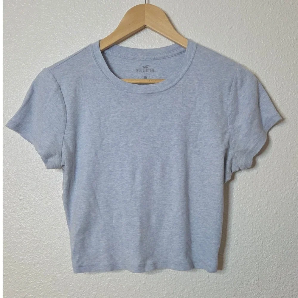 Hollister‎ Baby Tee Large Blue Fitted Crop Tee Soft Stretch Y2K